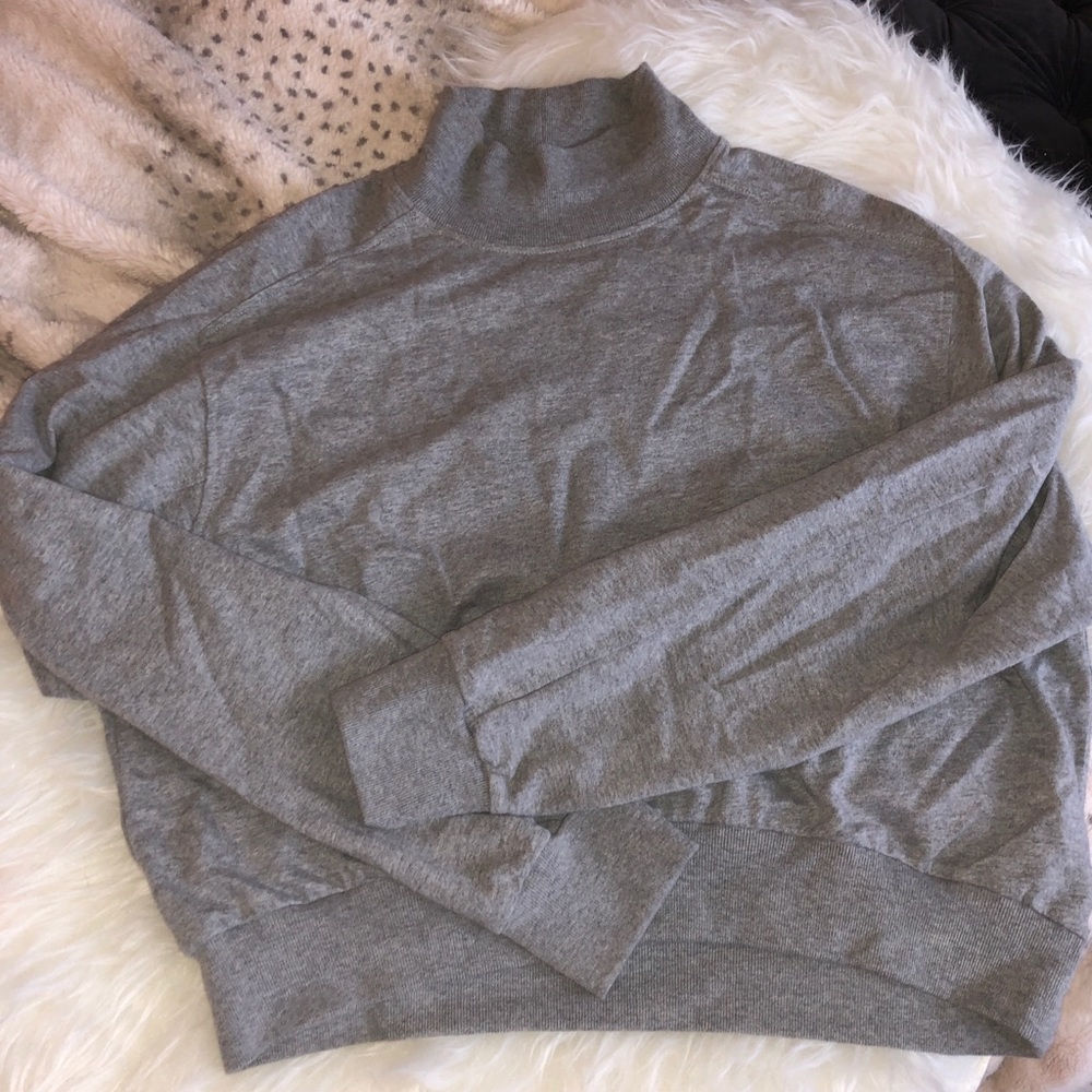 NWOT Zara Basic Grey Mock Neck Sweater Top ✨